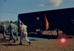 Standbild Thanksgiving Day essen Vietnam, 1965, aus Sekunde 13 historischem Filmmaterial Videoclip 65675030364