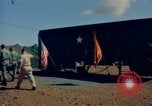 Standbild Thanksgiving Day essen Vietnam, 1965, aus Sekunde 14 historischem Filmmaterial Videoclip 65675030364