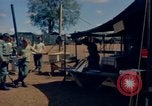 Standbild Thanksgiving Day essen Vietnam, 1965, aus Sekunde 23 historischem Filmmaterial Videoclip 65675030364