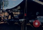 Standbild Thanksgiving Day essen Vietnam, 1965, aus Sekunde 25 historischem Filmmaterial Videoclip 65675030364