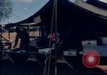 Standbild Thanksgiving Day essen Vietnam, 1965, aus Sekunde 26 historischem Filmmaterial Videoclip 65675030364