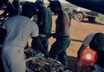 Standbild Thanksgiving Day essen Vietnam, 1965, aus Sekunde 42 historischem Filmmaterial Videoclip 65675030364