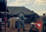Standbild sandbagged Bunker Vietnam, 1965, aus Sekunde 21 historischem Filmmaterial Videoclip 65675030365