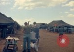 Standbild sandbagged Bunker Vietnam, 1965, aus Sekunde 25 historischem Filmmaterial Videoclip 65675030365