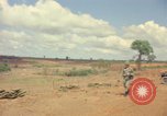 Standbild sandbagged Bunker Vietnam, 1965, aus Sekunde 33 historischem Filmmaterial Videoclip 65675030365