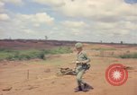 Standbild sandbagged Bunker Vietnam, 1965, aus Sekunde 37 historischem Filmmaterial Videoclip 65675030365