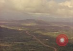 Standbild amerikanische 1st Cavalry Division Bereich Ankhe Süd Vietnam, 1965, aus Sekunde 21 historischem Filmmaterial Videoclip 65675030366