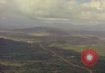 Standbild amerikanische 1st Cavalry Division Bereich Ankhe Süd Vietnam, 1965, aus Sekunde 31 historischem Filmmaterial Videoclip 65675030366