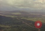 Standbild amerikanische 1st Cavalry Division Bereich Ankhe Süd Vietnam, 1965, aus Sekunde 32 historischem Filmmaterial Videoclip 65675030366