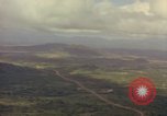Standbild amerikanische 1st Cavalry Division Bereich Ankhe Süd Vietnam, 1965, aus Sekunde 34 historischem Filmmaterial Videoclip 65675030366