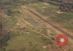 Standbild amerikanische 1st Cavalry Division Bereich Ankhe Süd Vietnam, 1965, aus Sekunde 54 historischem Filmmaterial Videoclip 65675030366