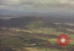 Standbild amerikanische 1st Cavalry Division Bereich Ankhe Süd Vietnam, 1965, aus Sekunde 59 historischem Filmmaterial Videoclip 65675030366