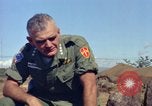 Standbild William C Westmoreland Phan Rang Vietnam, 1965, aus Sekunde 52 historischem Filmmaterial Videoclip 65675030367