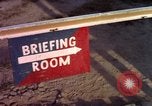 Standbild Briefing Ankhe Süd Vietnam, 1966, aus Sekunde 6 historischem Filmmaterial Videoclip 65675030368