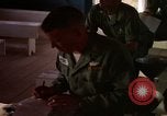 Standbild Briefing Ankhe Süd Vietnam, 1966, aus Sekunde 19 historischem Filmmaterial Videoclip 65675030368