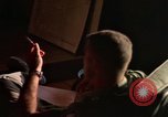 Standbild Briefing Ankhe Süd Vietnam, 1966, aus Sekunde 33 historischem Filmmaterial Videoclip 65675030368