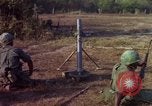 Standbild 173D Airborne Brigade Ankhe Süd Vietnam, 1966, aus Sekunde 24 historischem Filmmaterial Videoclip 65675030369