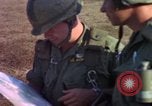 Standbild 173D Airborne Brigade Ankhe Süd Vietnam, 1966, aus Sekunde 34 historischem Filmmaterial Videoclip 65675030369
