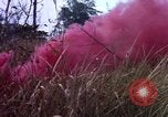 Standbild 173D Airborne Brigade Ankhe Süd Vietnam, 1966, aus Sekunde 46 historischem Filmmaterial Videoclip 65675030369