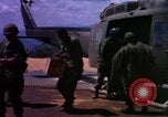 Standbild 13 41 54 Signal Battalion Ankhe Süd Vietnam, 1966, aus Sekunde 7 historischem Filmmaterial Videoclip 65675030370