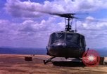 Standbild 13 41 54 Signal Battalion Ankhe Süd Vietnam, 1966, aus Sekunde 17 historischem Filmmaterial Videoclip 65675030370