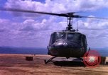 Standbild 13 41 54 Signal Battalion Ankhe Süd Vietnam, 1966, aus Sekunde 18 historischem Filmmaterial Videoclip 65675030370
