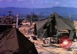 Standbild angegriffen Signal site Ankhe Süd Vietnam, 1966, aus Sekunde 15 historischem Filmmaterial Videoclip 65675030371