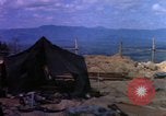 Standbild angegriffen Signal site Ankhe Süd Vietnam, 1966, aus Sekunde 26 historischem Filmmaterial Videoclip 65675030371
