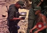 Standbild angegriffen Signal site Ankhe Süd Vietnam, 1966, aus Sekunde 53 historischem Filmmaterial Videoclip 65675030371