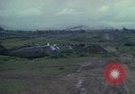 Standbild UH-1D Hubschrauber Ankhe Süd Vietnam, 1965, aus Sekunde 59 historischem Filmmaterial Videoclip 65675030373