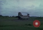 Standbild 1st Cavalry Division Hubschrauber Ankhe Süd Vietnam, 1965, aus Sekunde 15 historischem Filmmaterial Videoclip 65675030374