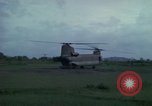 Standbild 1st Cavalry Division Hubschrauber Ankhe Süd Vietnam, 1965, aus Sekunde 17 historischem Filmmaterial Videoclip 65675030374