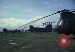 Standbild 1st Cavalry Division Hubschrauber Ankhe Süd Vietnam, 1965, aus Sekunde 26 historischem Filmmaterial Videoclip 65675030374