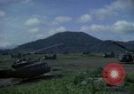 Standbild 1st Cavalry Division Hubschrauber Ankhe Süd Vietnam, 1965, aus Sekunde 37 historischem Filmmaterial Videoclip 65675030374