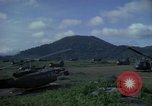 Standbild 1st Cavalry Division Hubschrauber Ankhe Süd Vietnam, 1965, aus Sekunde 40 historischem Filmmaterial Videoclip 65675030374