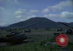 Standbild 1st Cavalry Division Hubschrauber Ankhe Süd Vietnam, 1965, aus Sekunde 45 historischem Filmmaterial Videoclip 65675030374