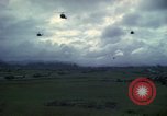 Standbild 1st Cavalry Division Hubschrauber Ankhe Süd Vietnam, 1965, aus Sekunde 54 historischem Filmmaterial Videoclip 65675030374