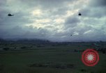 Standbild 1st Cavalry Division Hubschrauber Ankhe Süd Vietnam, 1965, aus Sekunde 55 historischem Filmmaterial Videoclip 65675030374