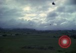 Standbild 1st Cavalry Division Hubschrauber Ankhe Süd Vietnam, 1965, aus Sekunde 56 historischem Filmmaterial Videoclip 65675030374