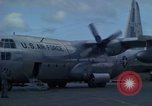 Standbild C-130 Flugzeugen Ankhe Süd Vietnam, 1965, aus Sekunde 16 historischem Filmmaterial Videoclip 65675030378