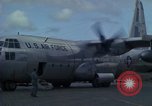 Standbild C-130 Flugzeugen Ankhe Süd Vietnam, 1965, aus Sekunde 24 historischem Filmmaterial Videoclip 65675030378