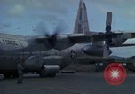 Standbild C-130 Flugzeugen Ankhe Süd Vietnam, 1965, aus Sekunde 33 historischem Filmmaterial Videoclip 65675030378
