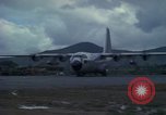 Standbild C-130 Flugzeugen Ankhe Süd Vietnam, 1965, aus Sekunde 37 historischem Filmmaterial Videoclip 65675030378
