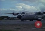 Standbild C-130 Flugzeugen Ankhe Süd Vietnam, 1965, aus Sekunde 57 historischem Filmmaterial Videoclip 65675030378