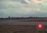 Standbild Ankhe Flugplatz Ankhe Süd Vietnam, 1965, aus Sekunde 28 historischem Filmmaterial Videoclip 65675030379