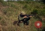 Standbild amerikanische 1st Cavalry Division Ankhe Süd Vietnam, 1967, aus Sekunde 51 historischem Filmmaterial Videoclip 65675030380