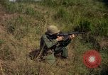 Standbild amerikanische 1st Cavalry Division Ankhe Süd Vietnam, 1967, aus Sekunde 54 historischem Filmmaterial Videoclip 65675030380