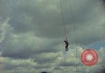 Standbild Hubschrauber rappel Ankhe Süd Vietnam, 1966, aus Sekunde 40 historischem Filmmaterial Videoclip 65675030386