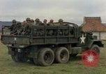 Standbild 1 Air Cavalry Division Truppen Ankhe Süd Vietnam, 1965, aus Sekunde 46 historischem Filmmaterial Videoclip 65675030387