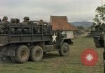 Standbild 1 Air Cavalry Division Truppen Ankhe Süd Vietnam, 1965, aus Sekunde 55 historischem Filmmaterial Videoclip 65675030387